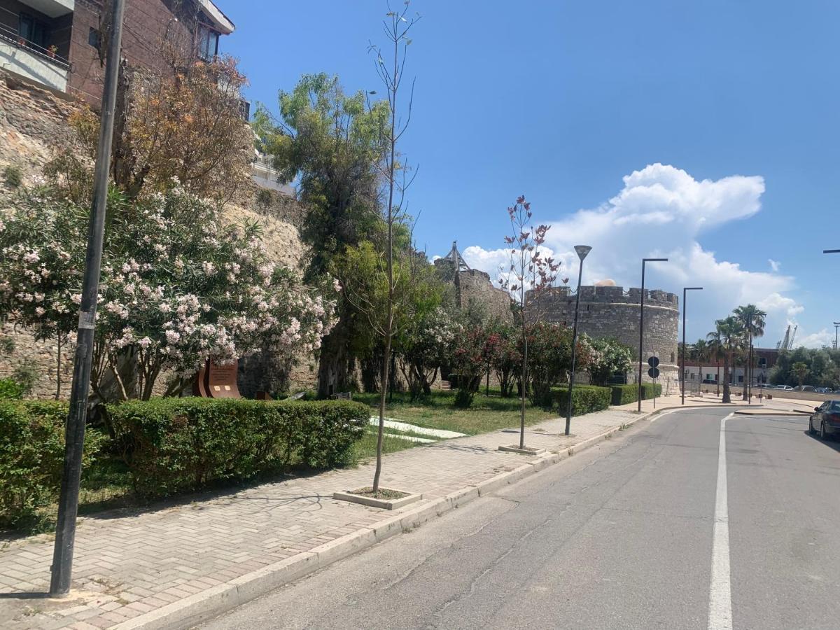 Super Location Durrës